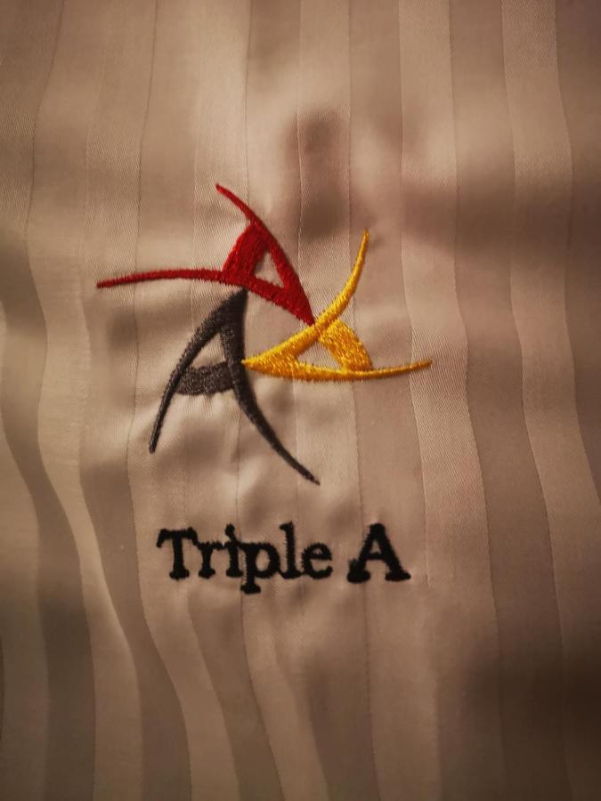 雅典Triple A - 3 Squares - Free Parking!公寓 外观 照片
